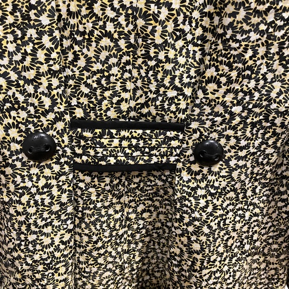 Louis Vuitton 2011 Runway Yellow Black & White Floral Print Coat Women’s Size 36 - Picture 3 of 8